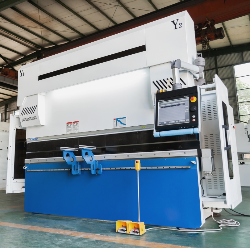 Electro-Hydraulic Servo CNC Press Brake 3-4 Axis