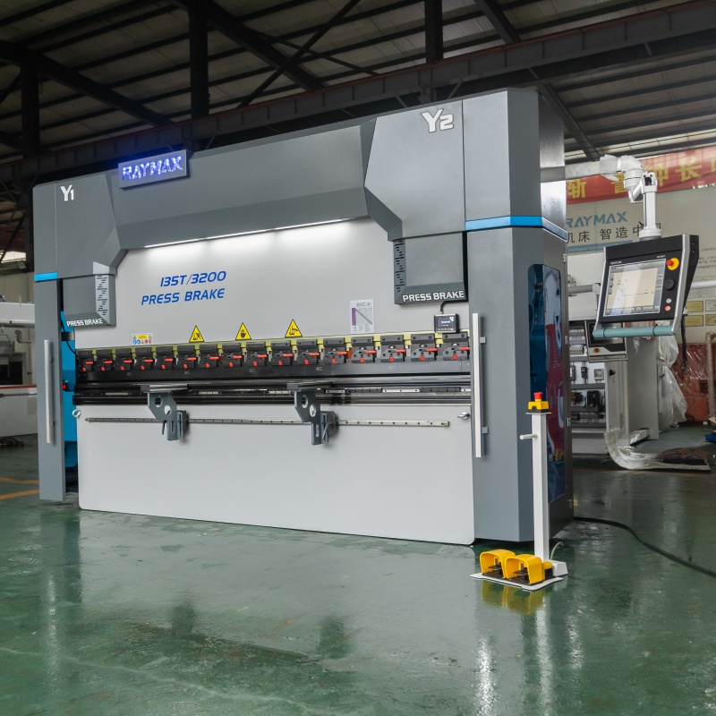 Electro-Hydraulic Servo CNC Press Brake 6 Axis